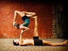 https://www.everlive.ru/acroyoga-through-trust-to-harmony/